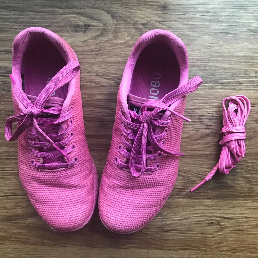 NoBull bright pink size 7